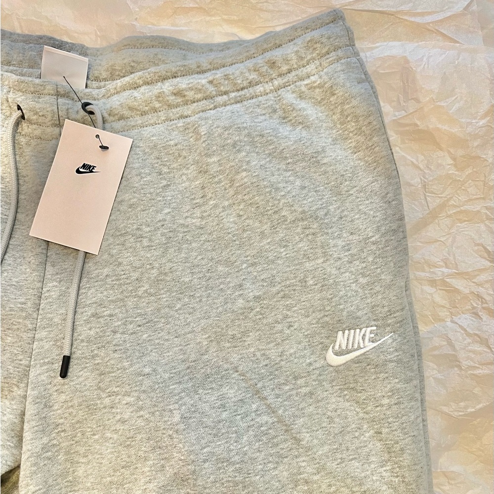 Nike Sportswear Women's Club Fleece Mid-Rise Joggers - Picture 10 of 14